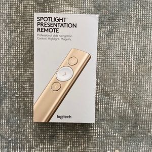 Logitech Spotlight Presentation Remote, Gold (910-004860)